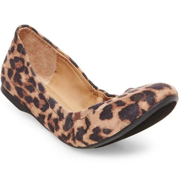 Mossimo Supply Co. Shoes - Mossimo Women's Ona Scrunch Ballet Flats Size 7W